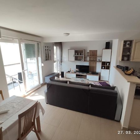 Apartman Antonela With Free Garage Parking Apartment Split Bagian luar foto