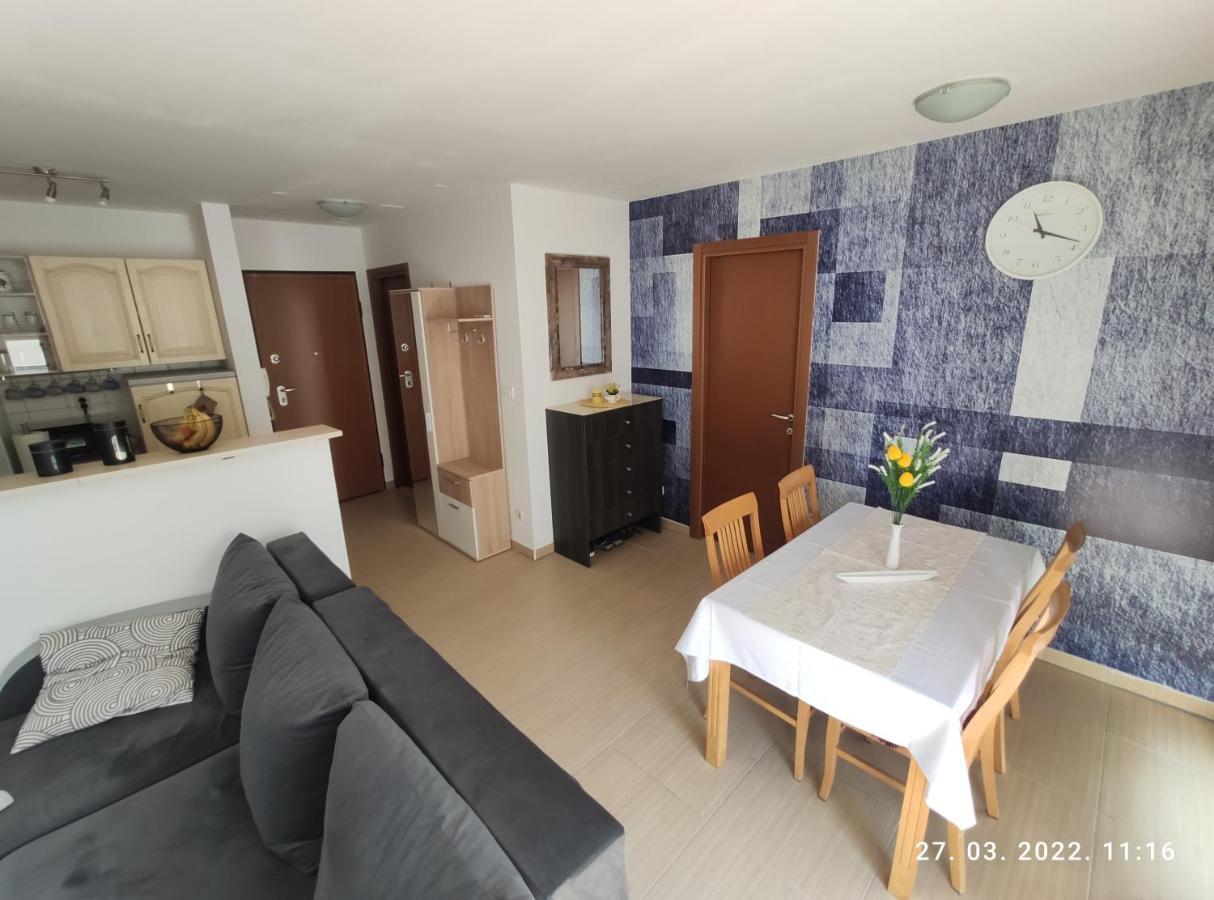 Apartman Antonela With Free Garage Parking Apartment Split Bagian luar foto