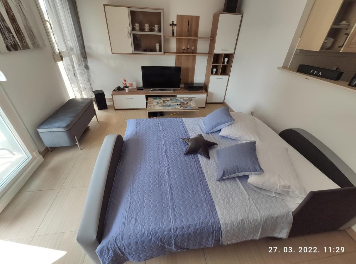 Apartman Antonela With Free Garage Parking Apartment Split Bagian luar foto
